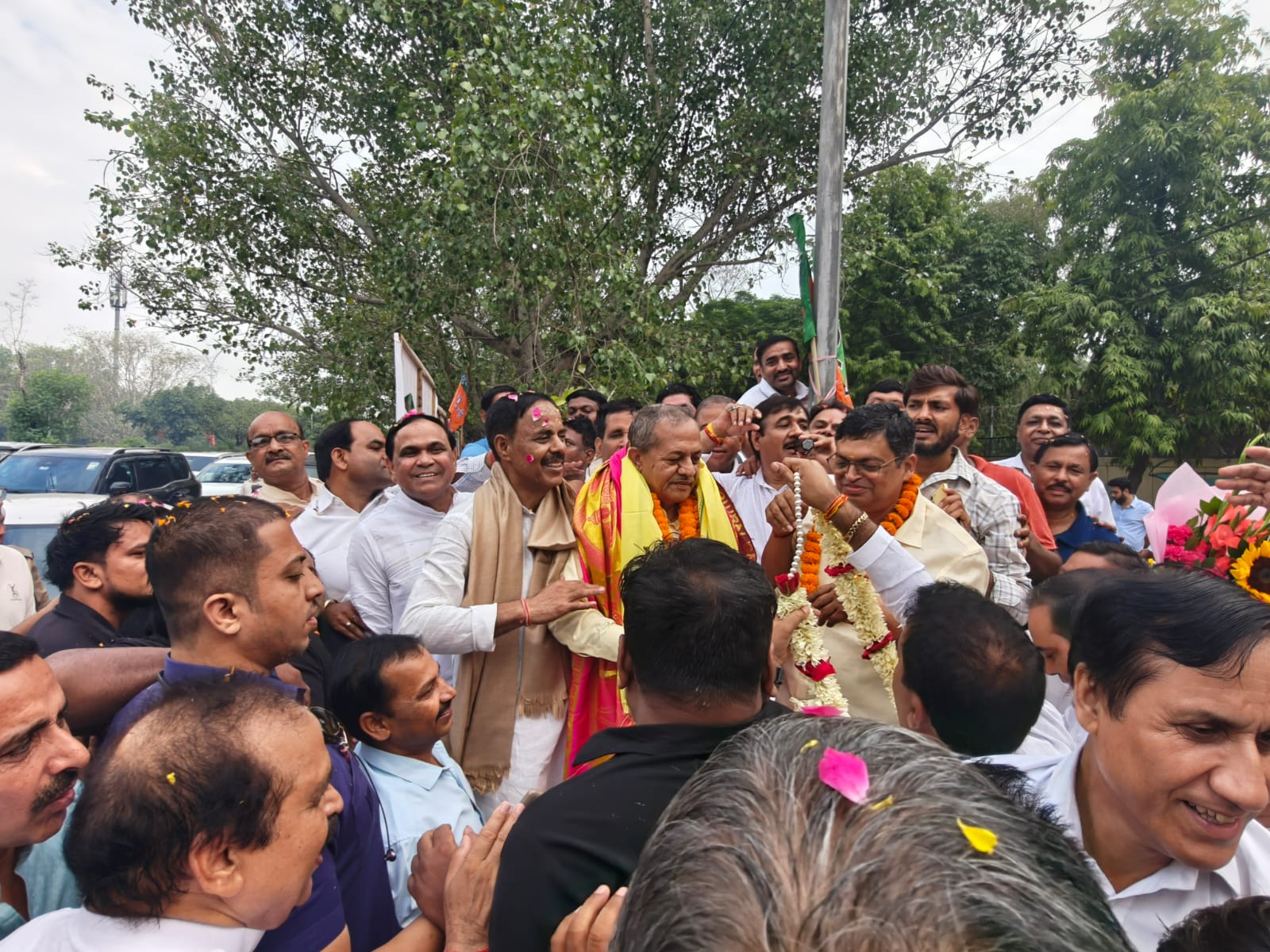 नवनियुक्त क्षेत्रीय अध्यक्ष श्री नवाब सिंह नागर का सेक्टर-52 में भव्य स्वागत