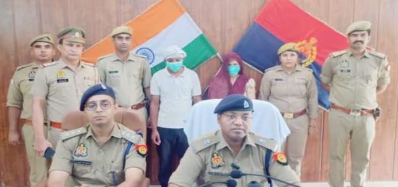 पति की हत्या कर शव कुंडे से लटकाया, पत्नी और देवर गिरफ्तार