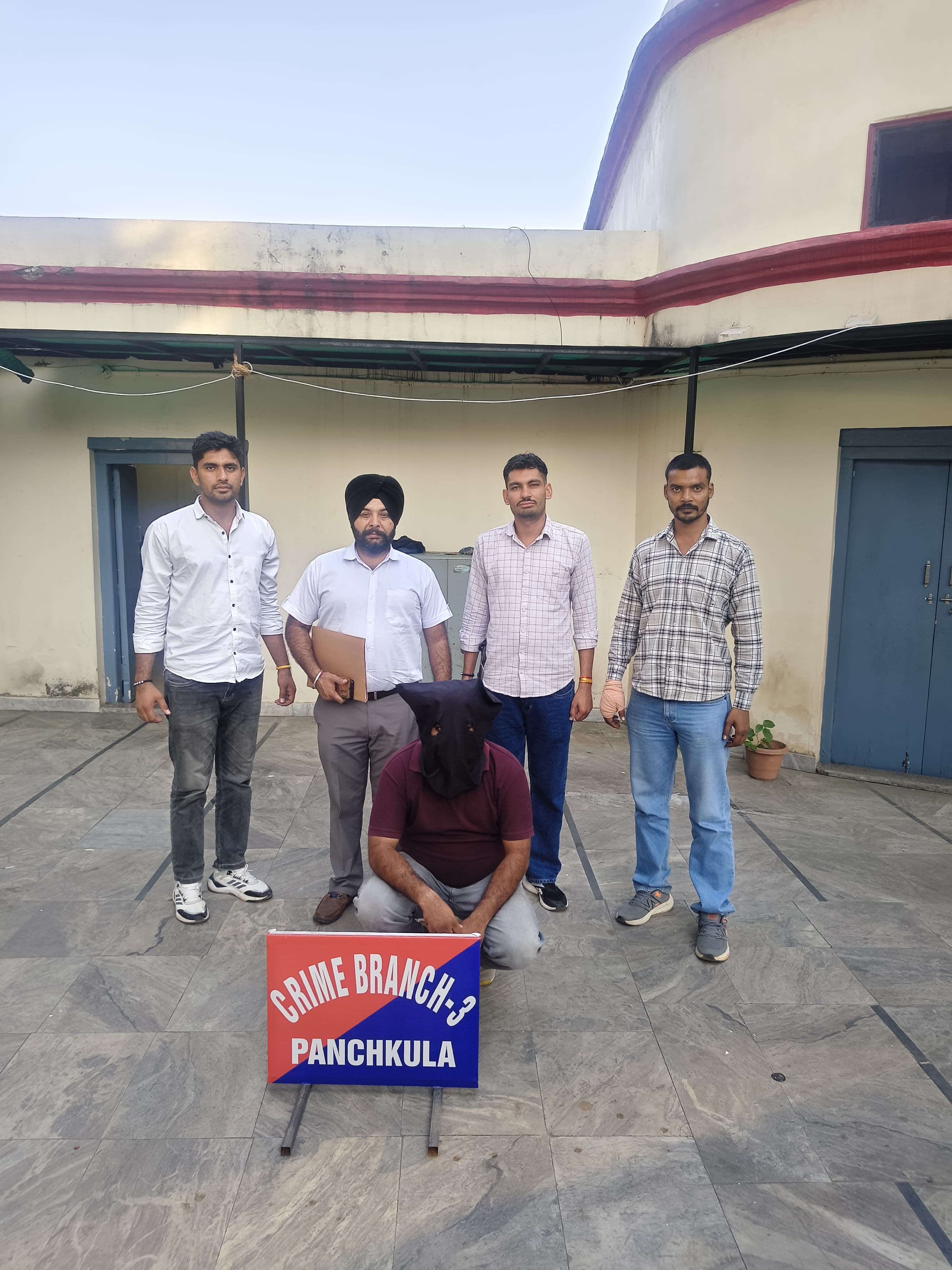 पंचकूला पुलिस ने अवैध पिस्टल और जिंदा कारतूस सहित 26 वर्षीय युवक को किया गिरफ्तार, आरोपी के खिलाफ पहले भी हत्या के प्रयास, आर्म्स व लड़ाई-झगड़े के 4 मामले दर्ज